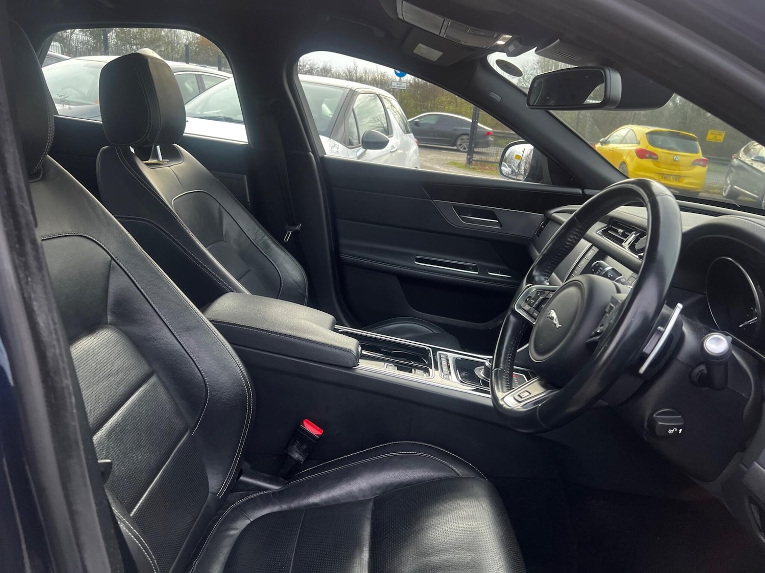 Used Jaguar XF 2017 for sale - 76898429: Photo 20