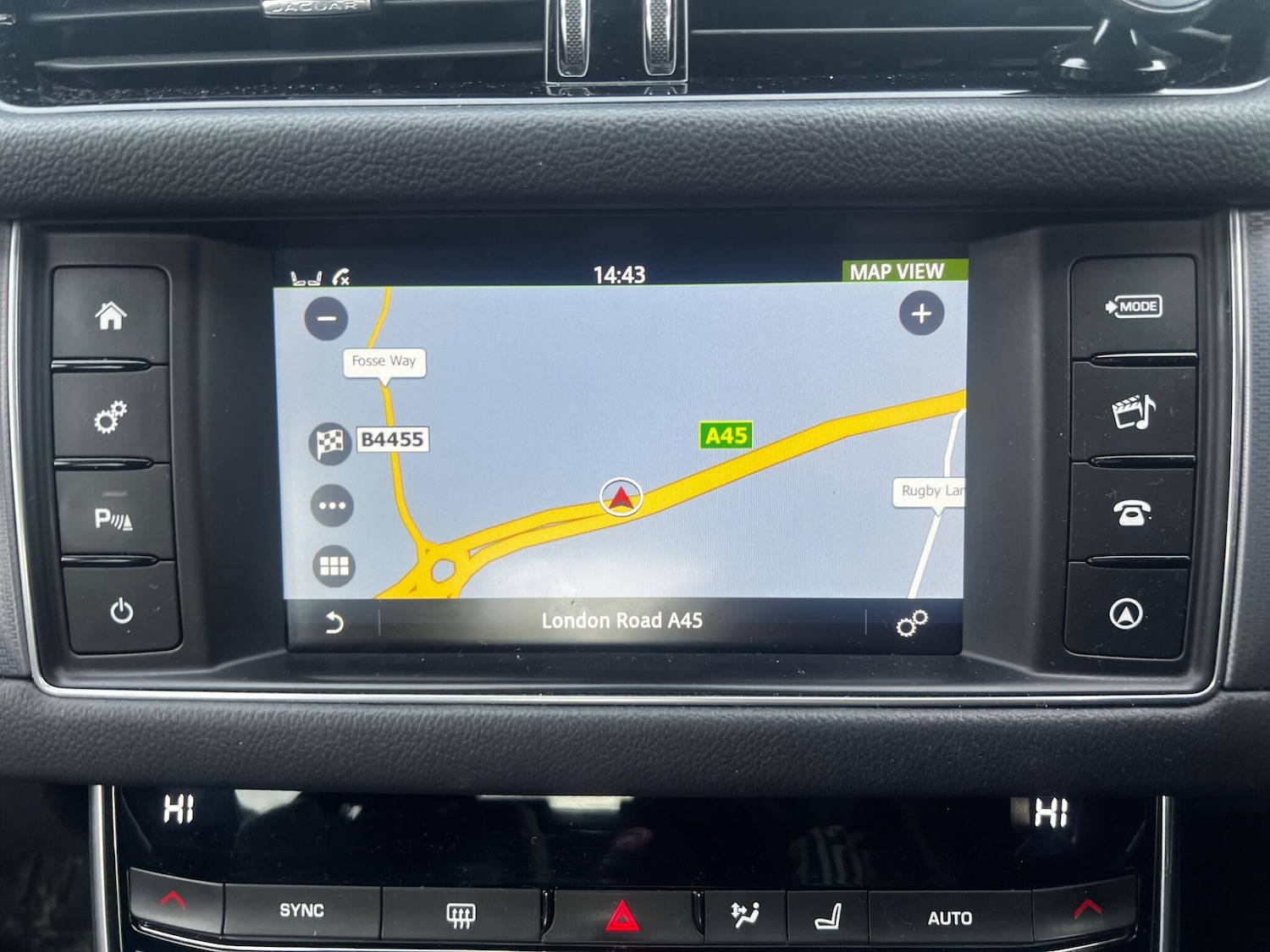 Used Jaguar XF 2017 for sale - 76898429: Photo 26