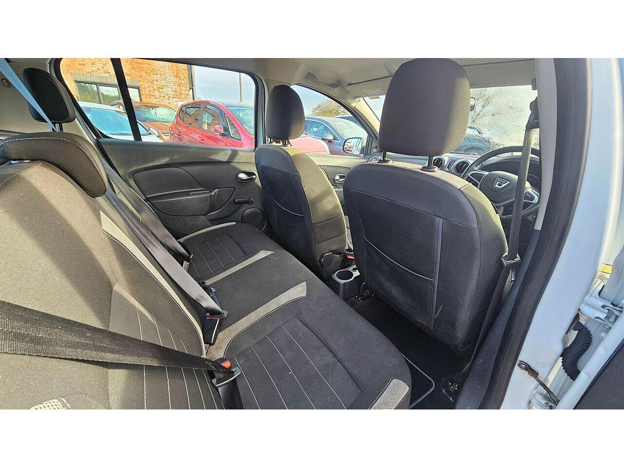 Used Dacia Sandero Stepway 2017 for sale - 77254903: Photo 14