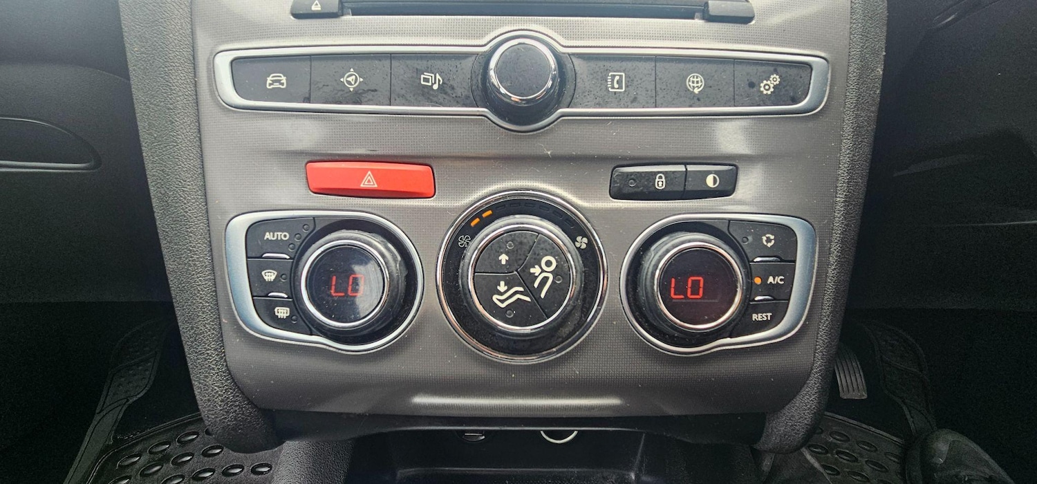 Used Citroen C4 2016 for sale - 76887476: Photo 33