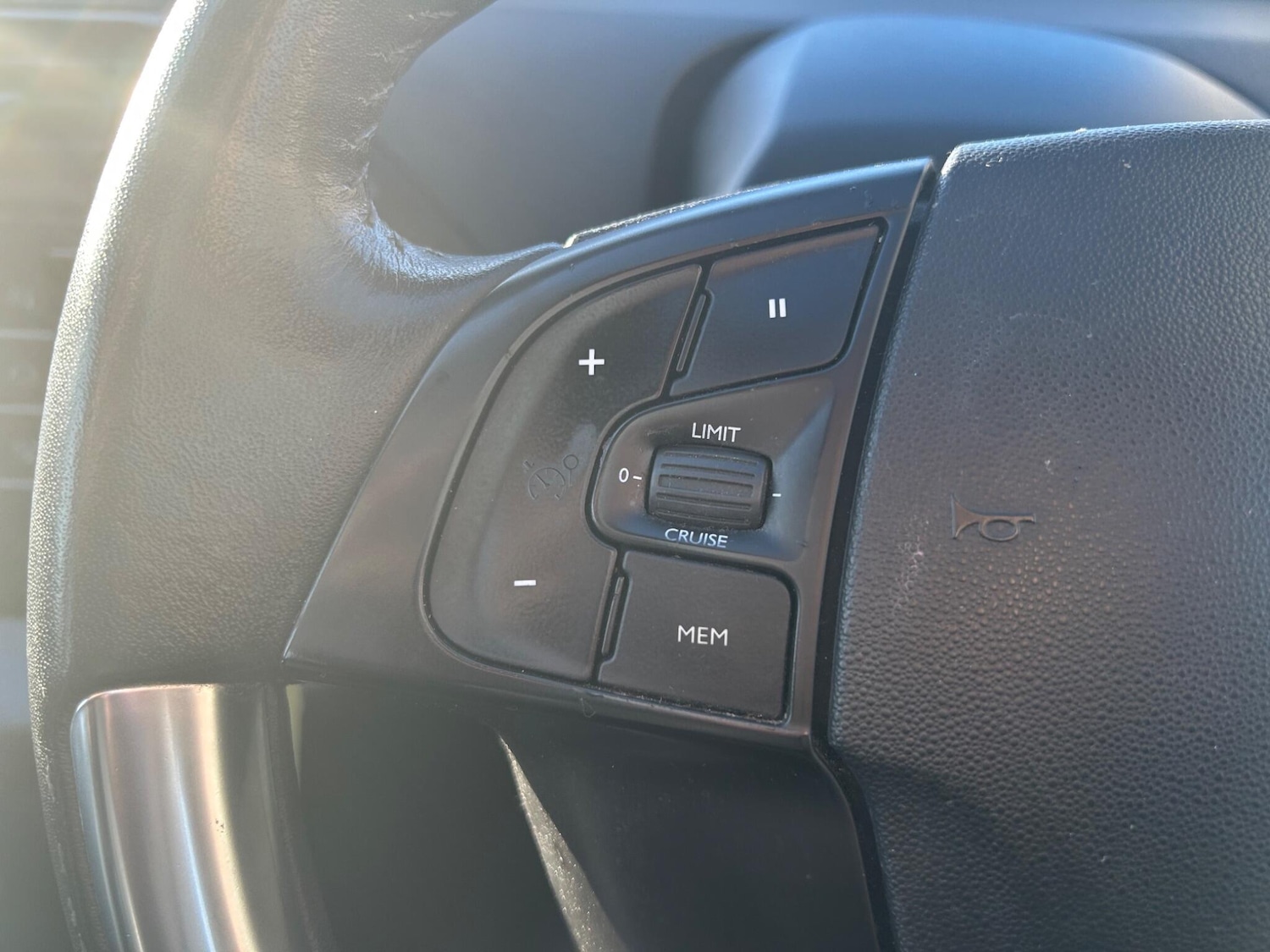 Used Citroen Grand C4 Picasso 2015 for sale - 77537923: Photo 27