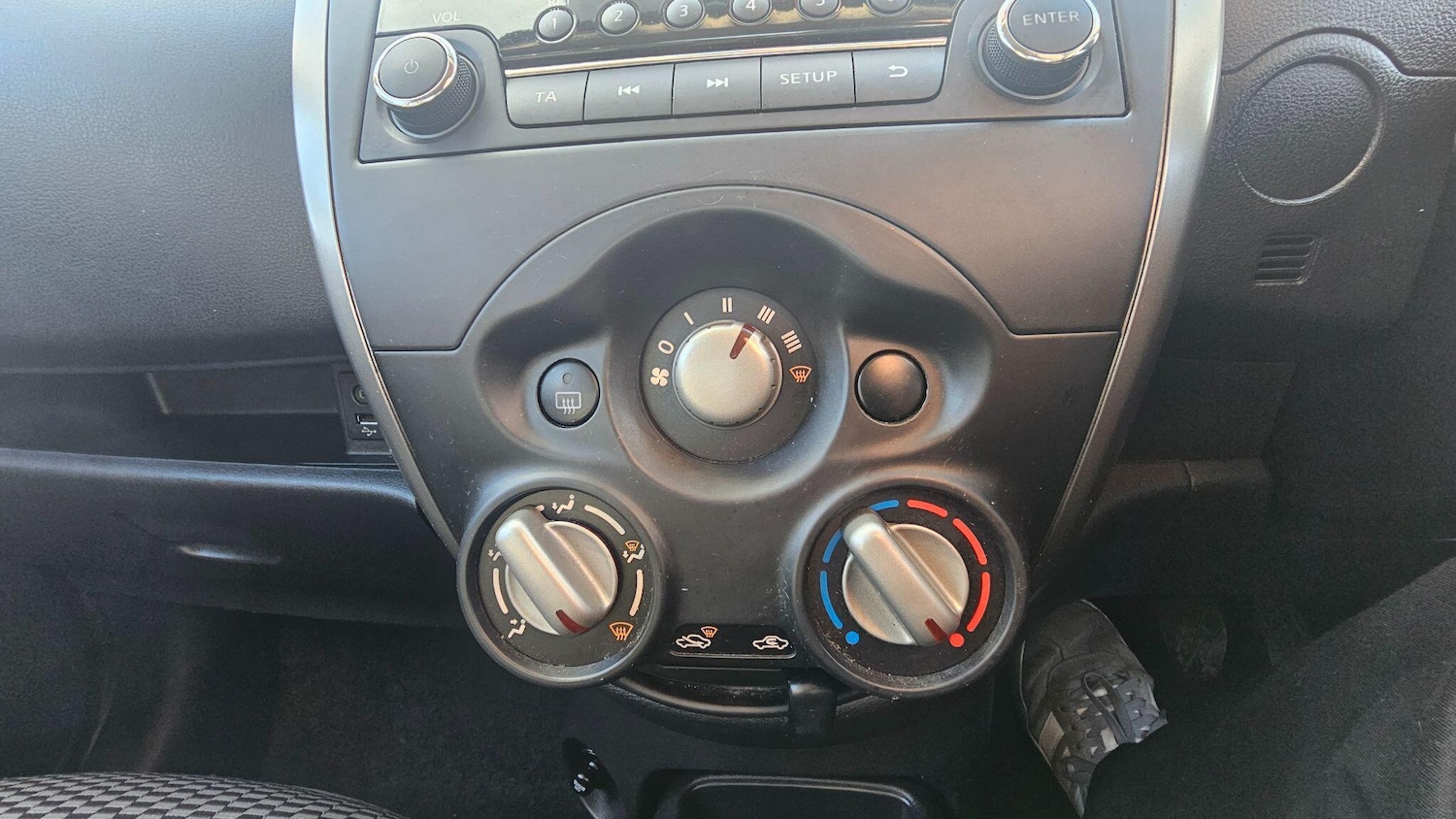 Used Nissan Micra 2015 for sale - 76898495: Photo 14