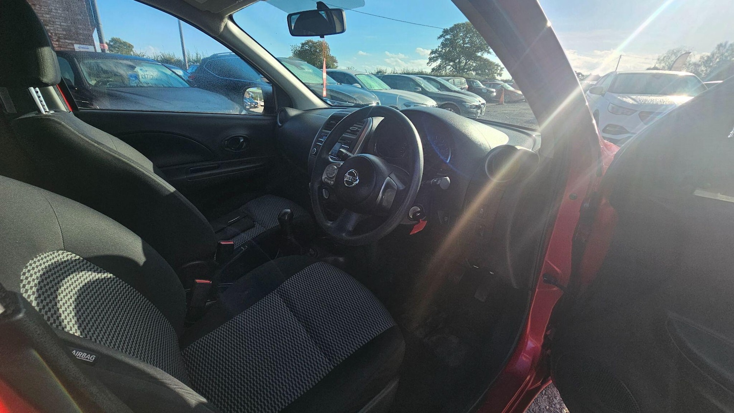 Used Nissan Micra 2015 for sale - 76898495: Photo 15