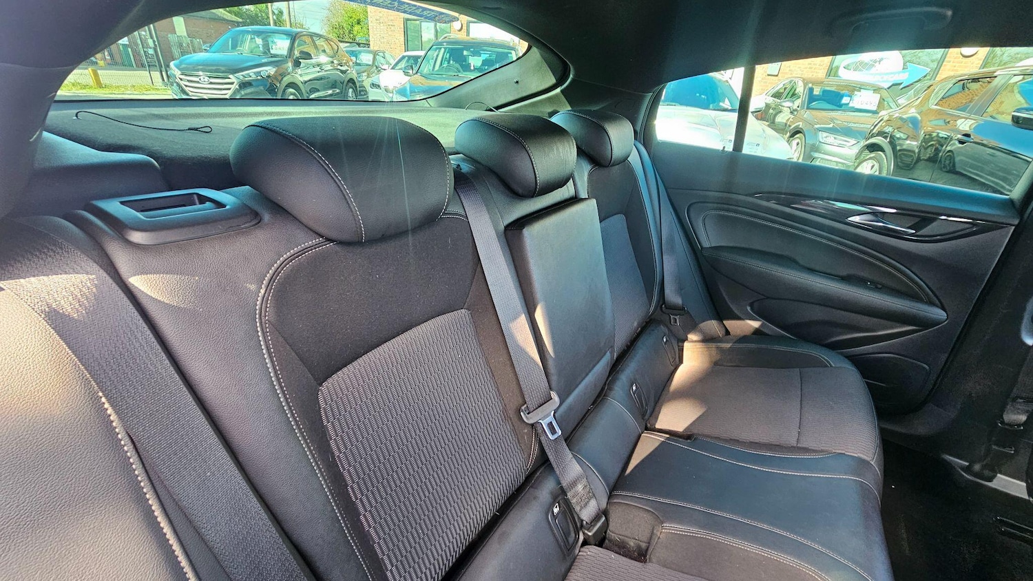 Used Vauxhall Insignia 2017 for sale - 76987951: Photo 17