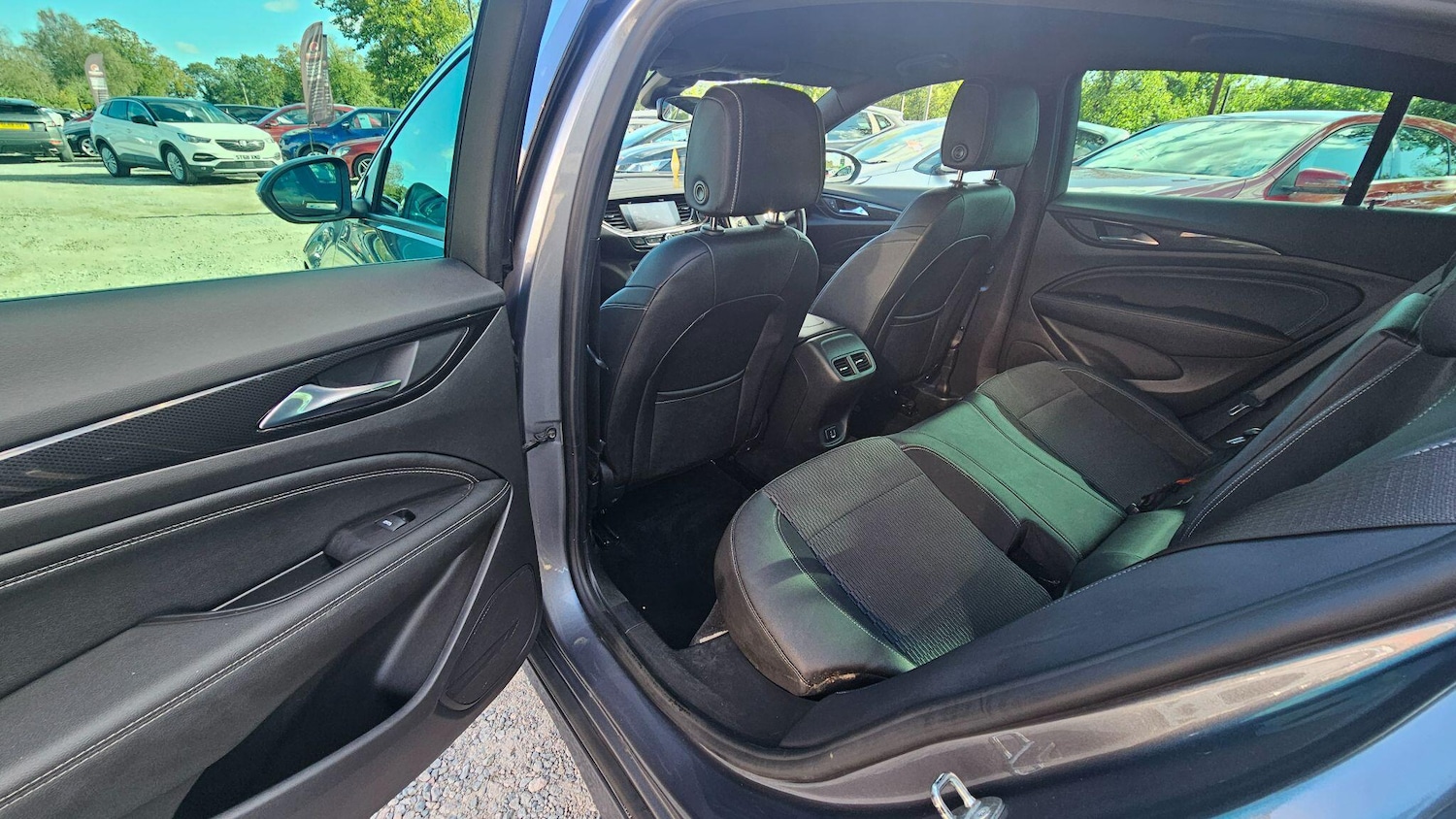 Used Vauxhall Insignia 2017 for sale - 76987951: Photo 19