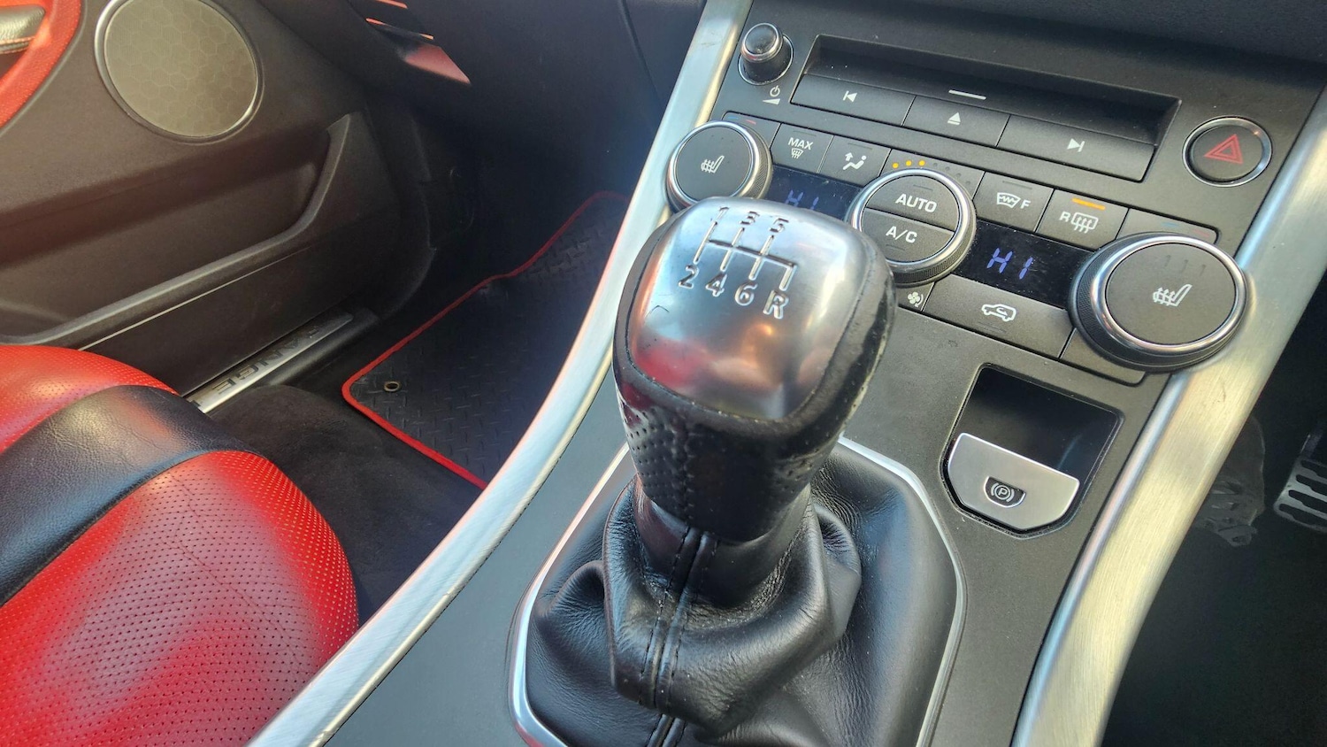 Used Land Rover Range Rover Evoque 2015 for sale - 76898719: Photo 28