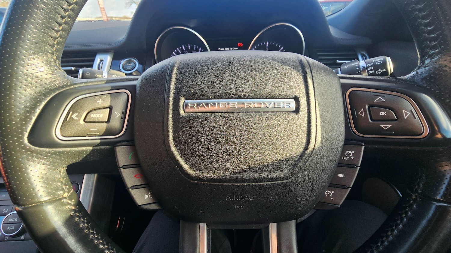 Used Land Rover Range Rover Evoque 2015 for sale - 76898719: Photo 34