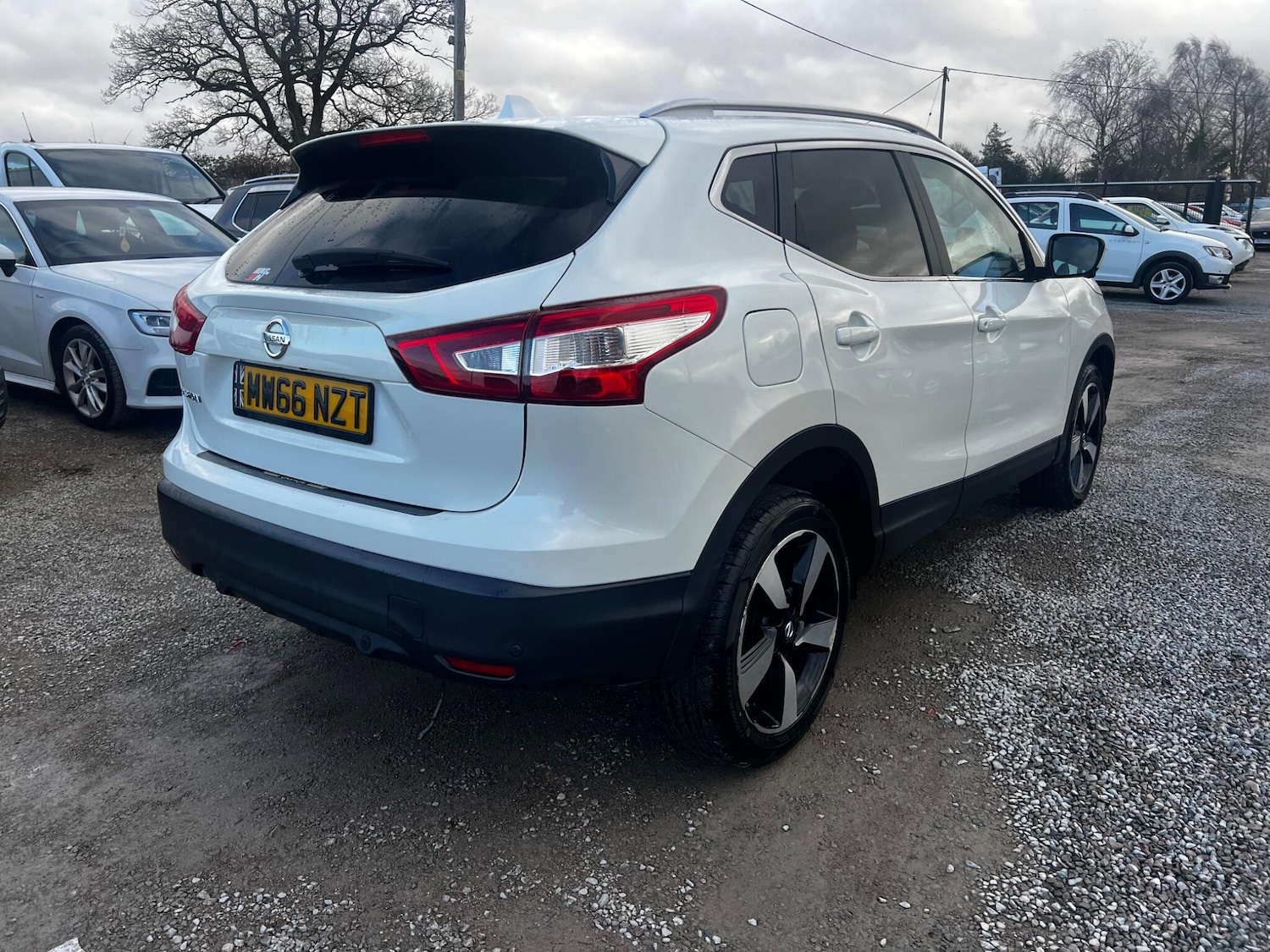 Used Nissan Qashqai 2016 for sale - 76912737: Photo 4