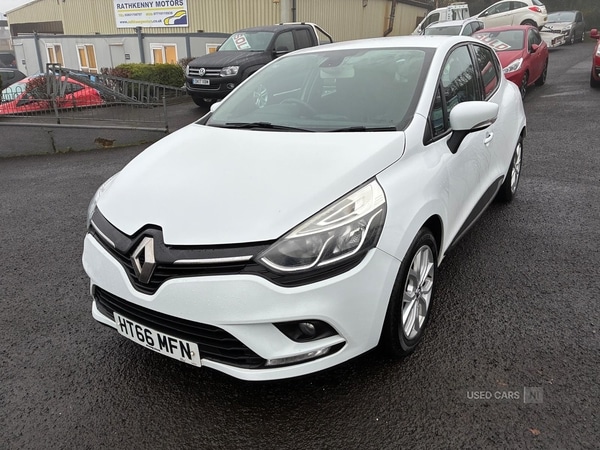 Used Renault Clio 2017 for sale - 76715813: Photo 2
