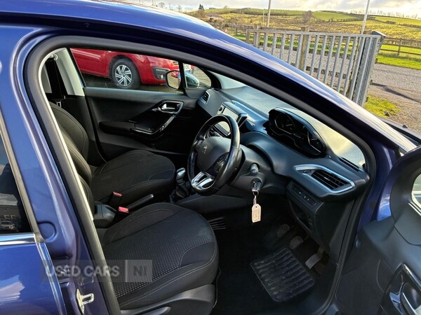 Used Peugeot 208 2017 for sale - 77587608: Photo 8
