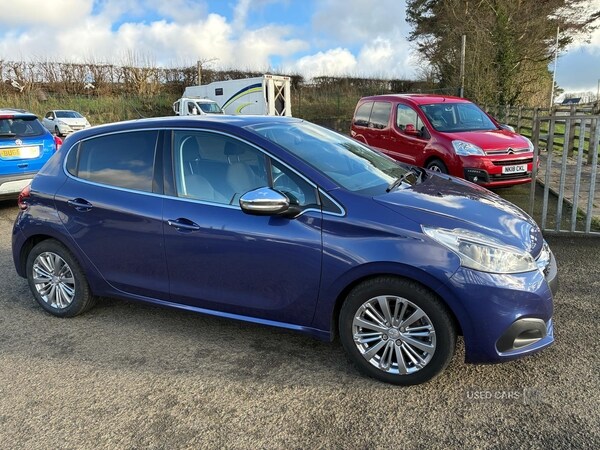 Used Peugeot 208 2017 for sale - 77587608: Photo 9