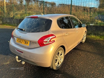 Used Peugeot 208 2014 for sale - 77254209: Photo