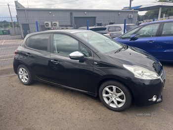Used Peugeot 208 2015 for sale - 79485327: Photo
