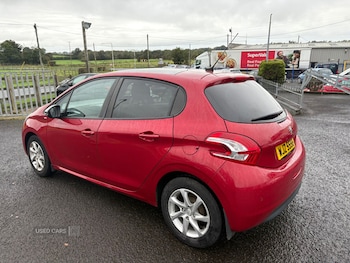 Used Peugeot 208 2014 for sale - 76201851: Photo