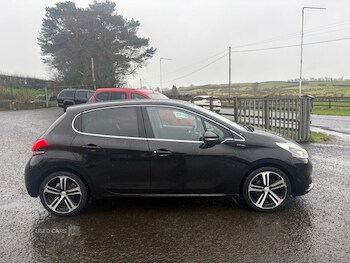 Used Peugeot 208 2018 for sale - 77388044: Photo
