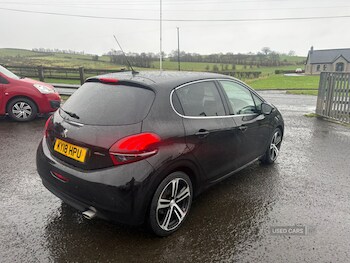 Used Peugeot 208 2018 for sale - 77388044: Photo