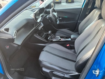 Used Peugeot 2008 2021 for sale - 76743997: Photo