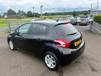 Used Peugeot 208 2015 for sale - 79861810: Photo
