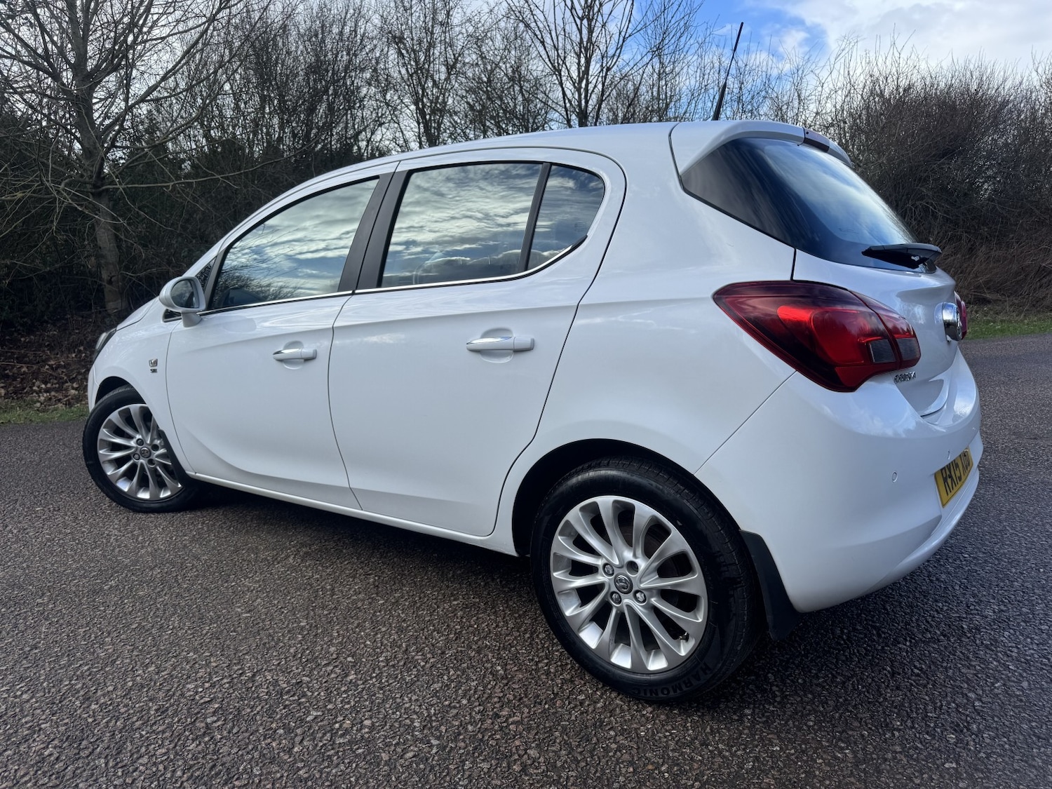 Used Vauxhall Corsa 2015 for sale - 77403666: Photo 4