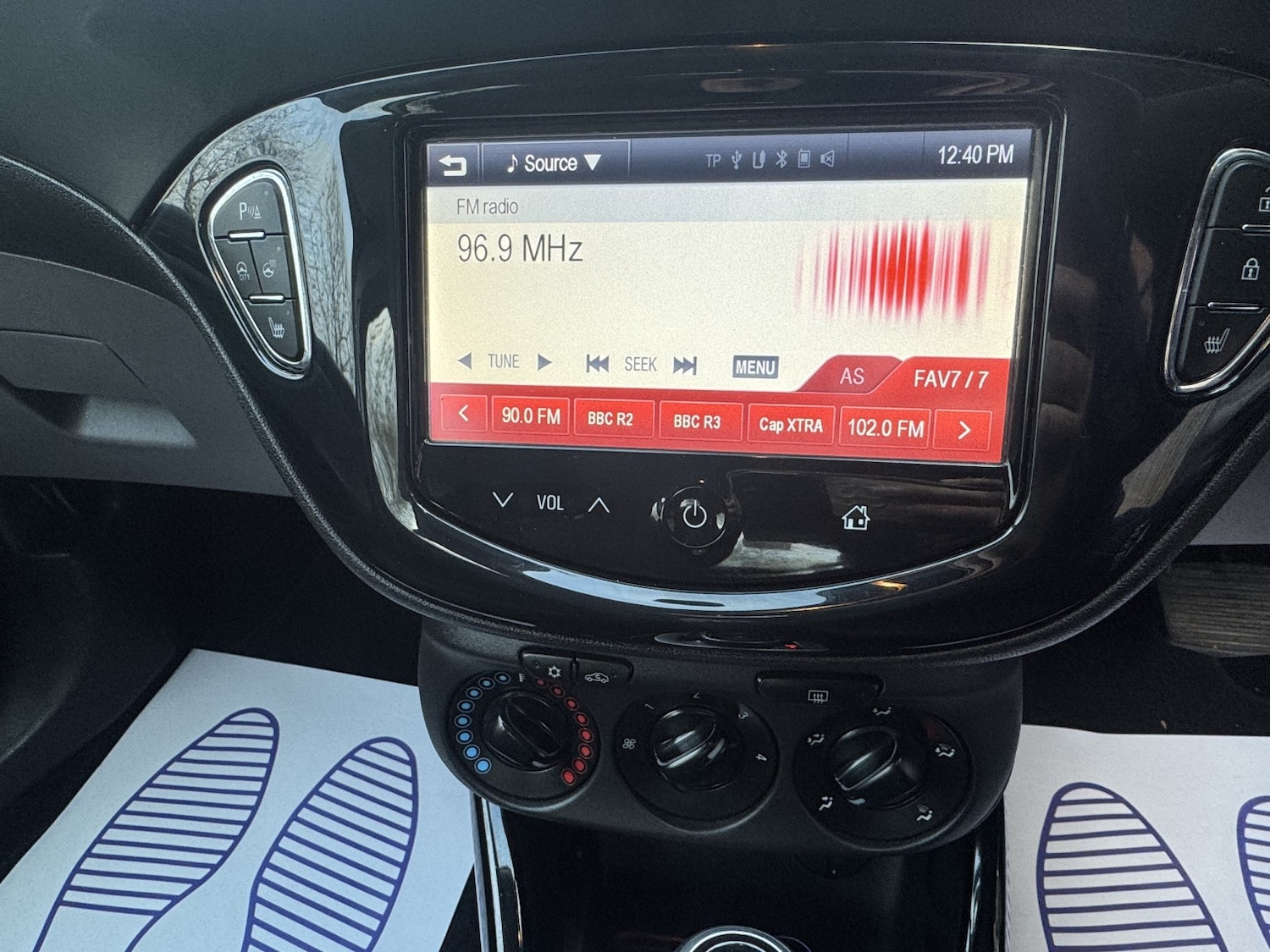 Used Vauxhall Corsa 2015 for sale - 77403666: Photo 42