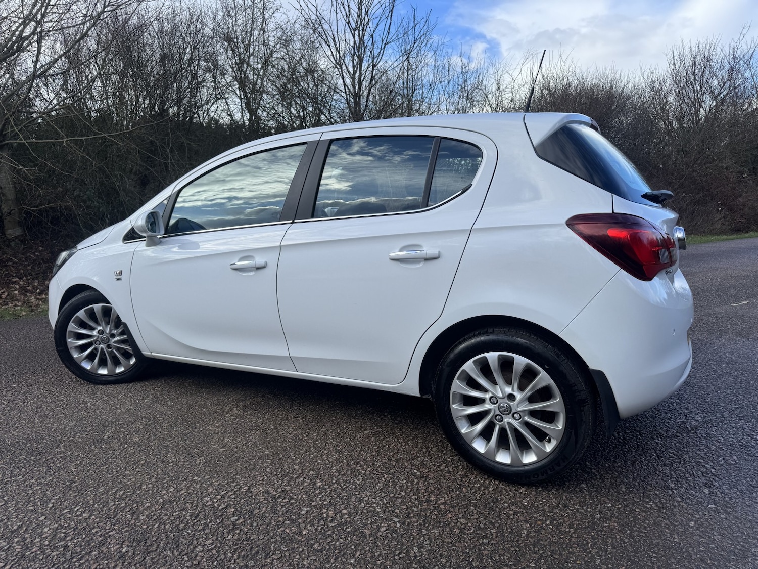 Used Vauxhall Corsa 2015 for sale - 77403666: Photo 5