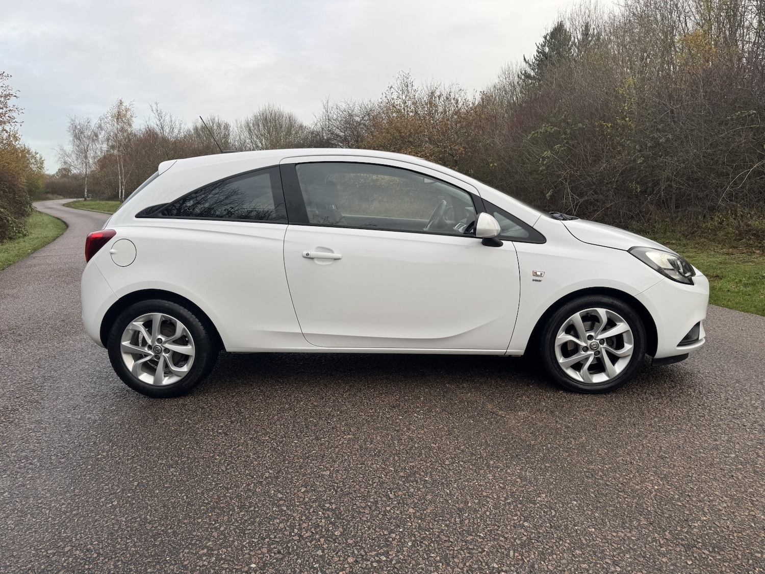 Used Vauxhall Corsa 2016 for sale - 76762174: Photo 4