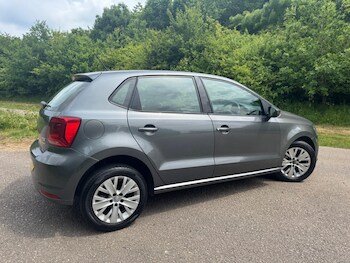 Used Volkswagen Polo 2016 for sale - 76115836: Photo