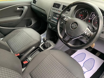 Used Volkswagen Polo 2017 for sale - 79564051: Photo