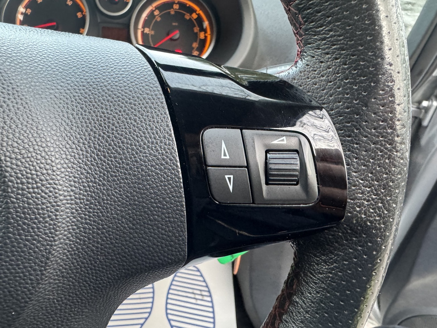 Used Vauxhall Corsa 2012 for sale - 76877610: Photo 25