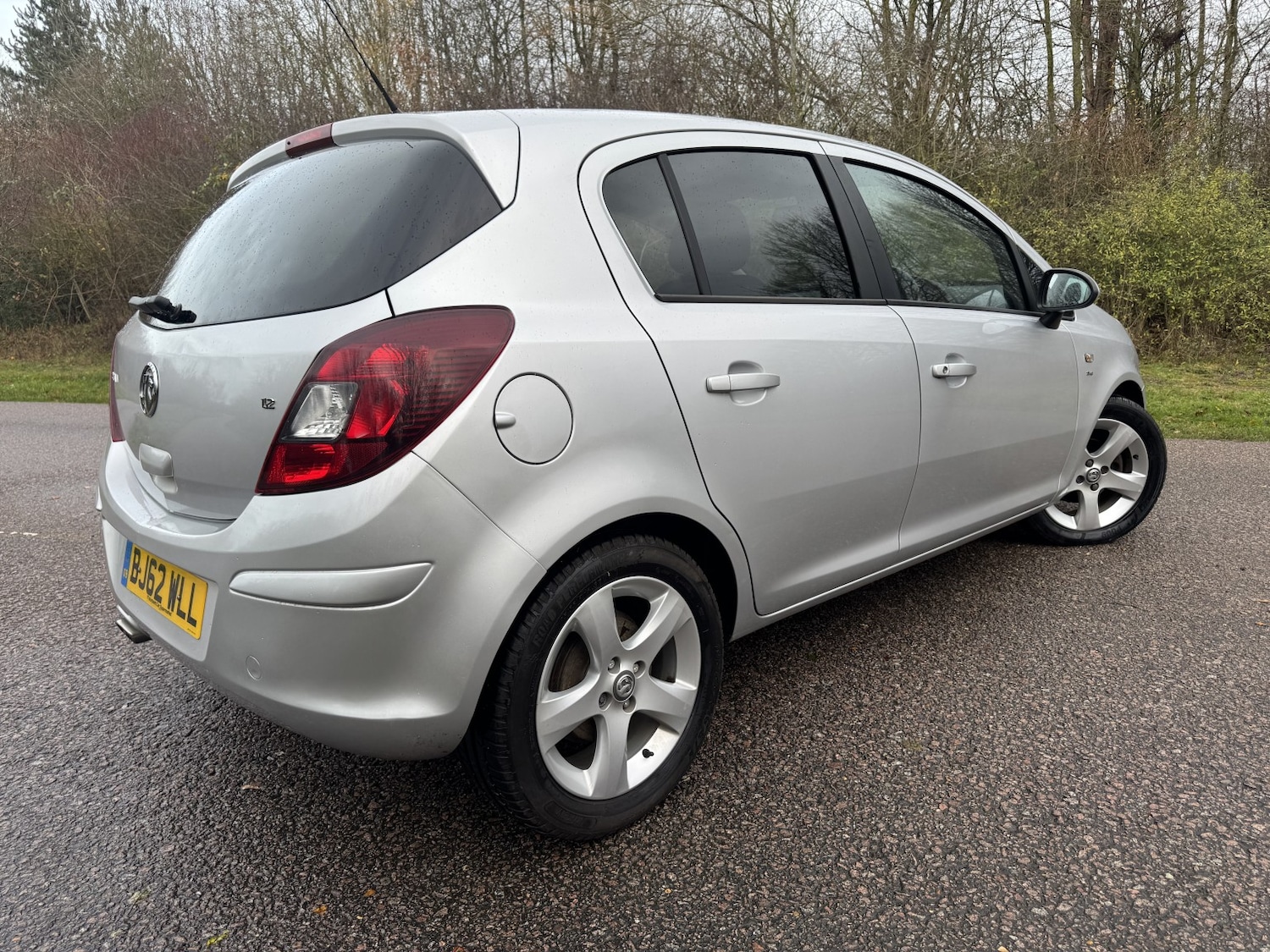 Used Vauxhall Corsa 2012 for sale - 76877610: Photo 3