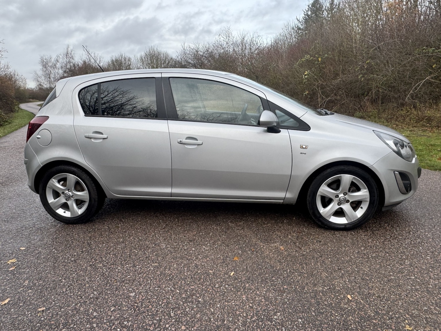 Used Vauxhall Corsa 2012 for sale - 76877610: Photo 8
