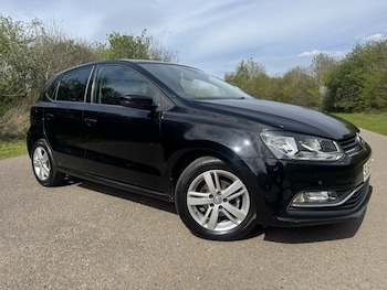 Used Volkswagen Polo 2017 for sale - 78149700: Photo