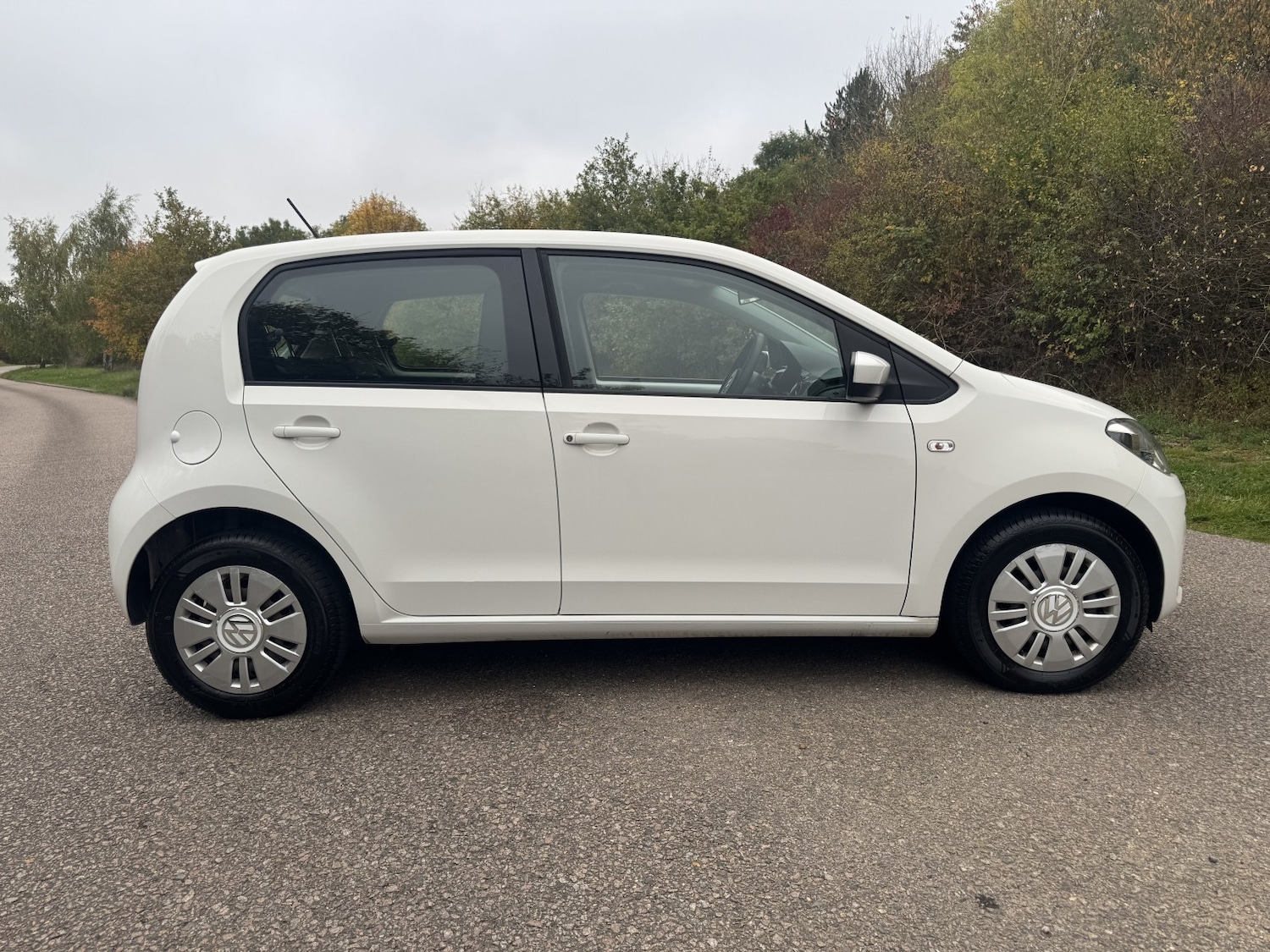 Used Volkswagen up! 2016 for sale - 76488654: Photo 36