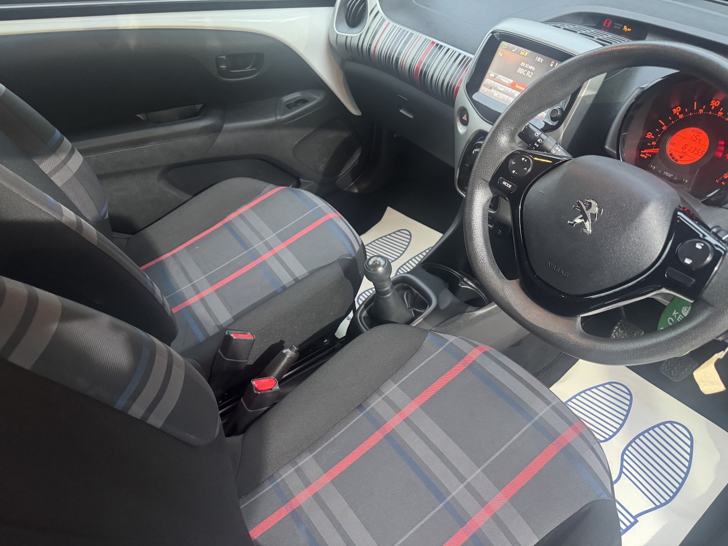 Used Peugeot 108 2015 for sale - 76560036: Photo 23