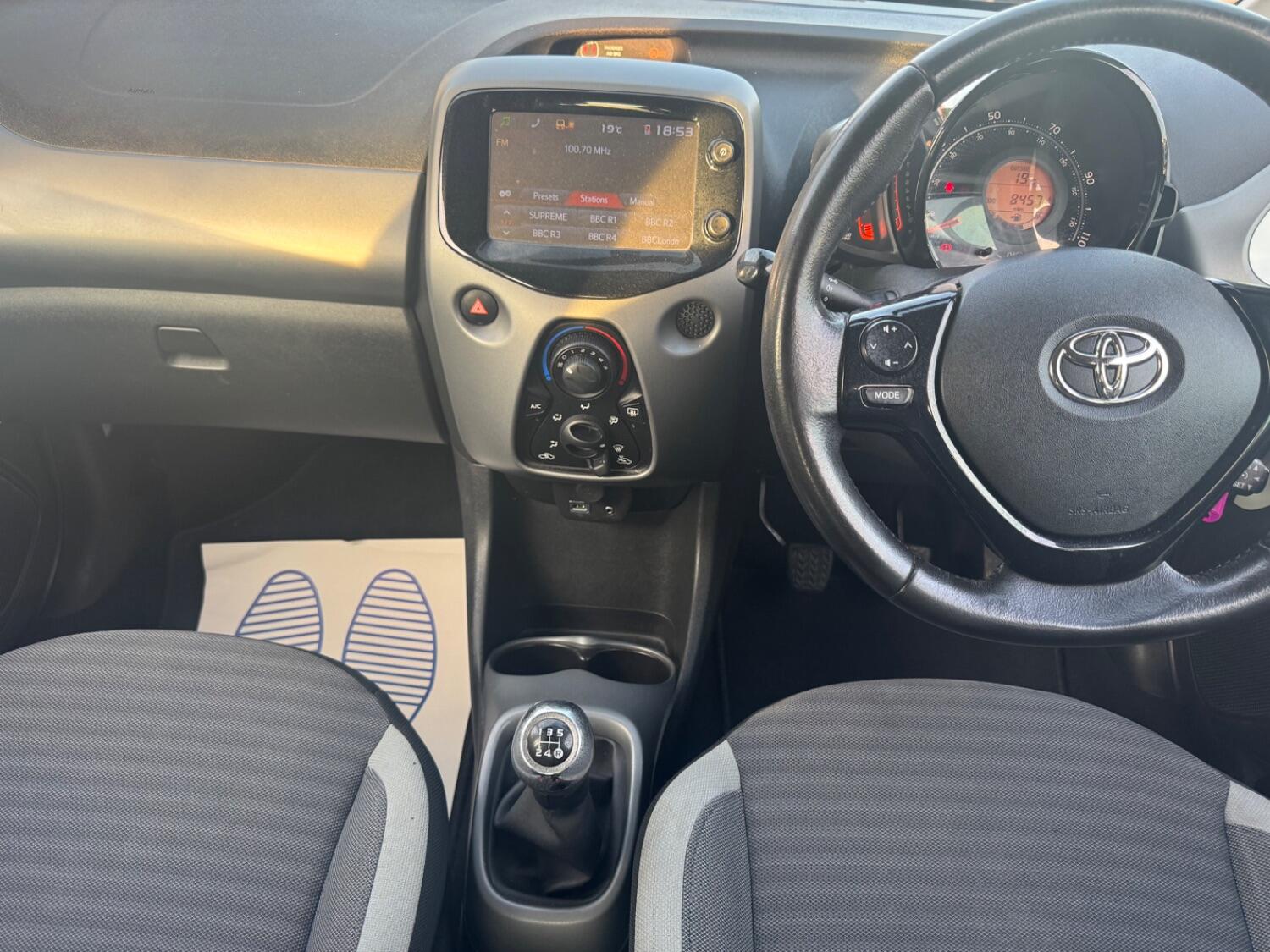 Used Toyota AYGO 2018 for sale - 76769128: Photo 10