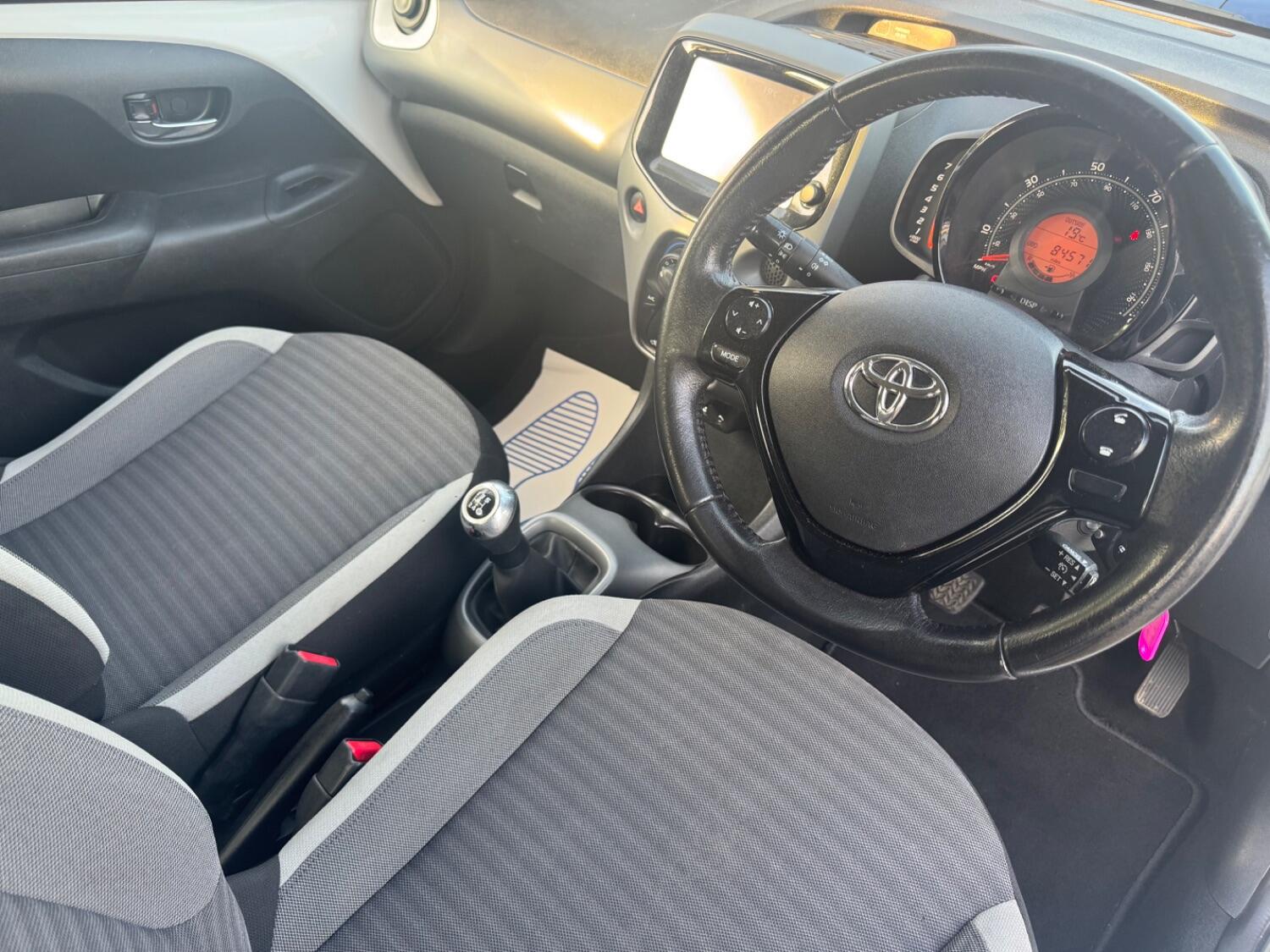 Used Toyota AYGO 2018 for sale - 76769128: Photo 12