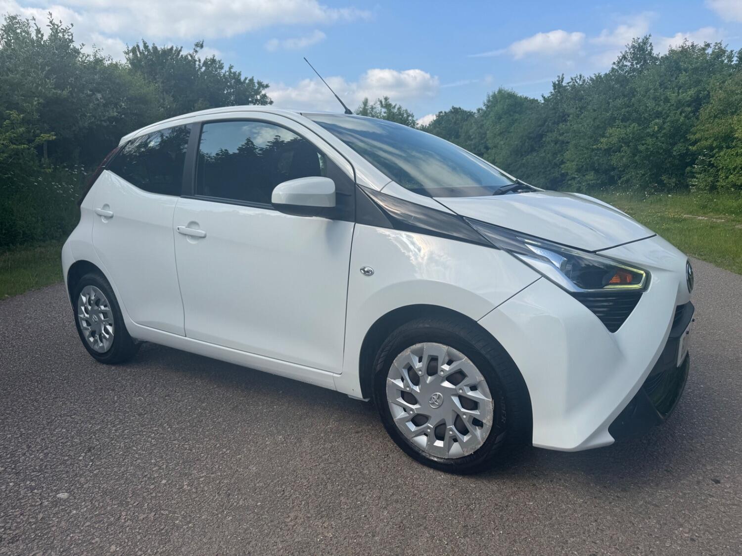 Used Toyota AYGO 2018 for sale - 76769128: Photo 2
