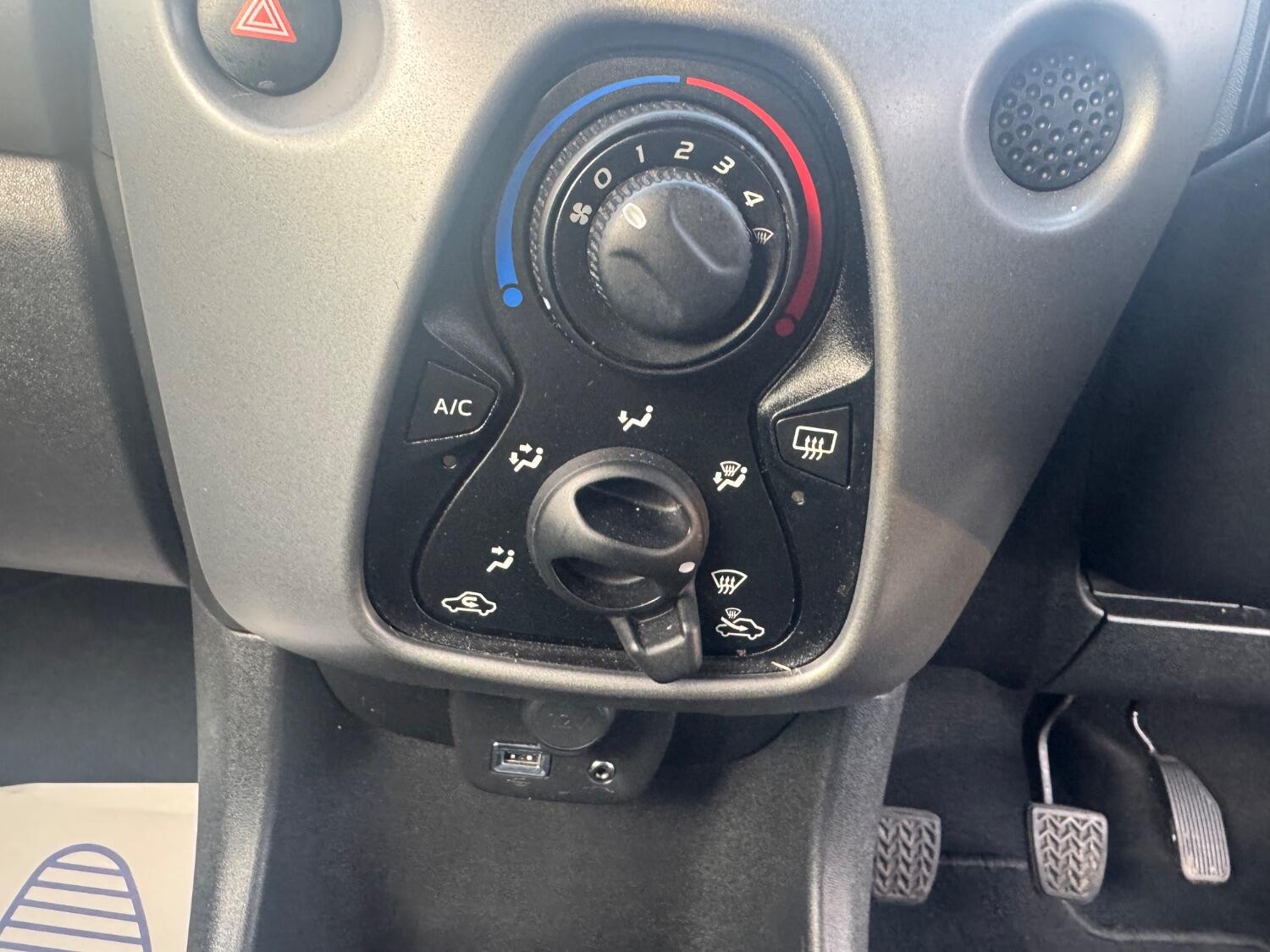 Used Toyota AYGO 2018 for sale - 76769128: Photo 7