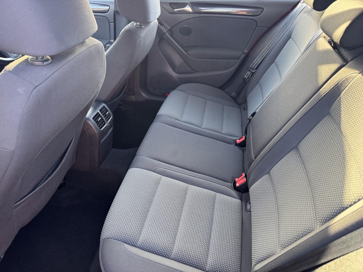 Used Volkswagen Golf 2011 for sale - 77045380: Photo 18