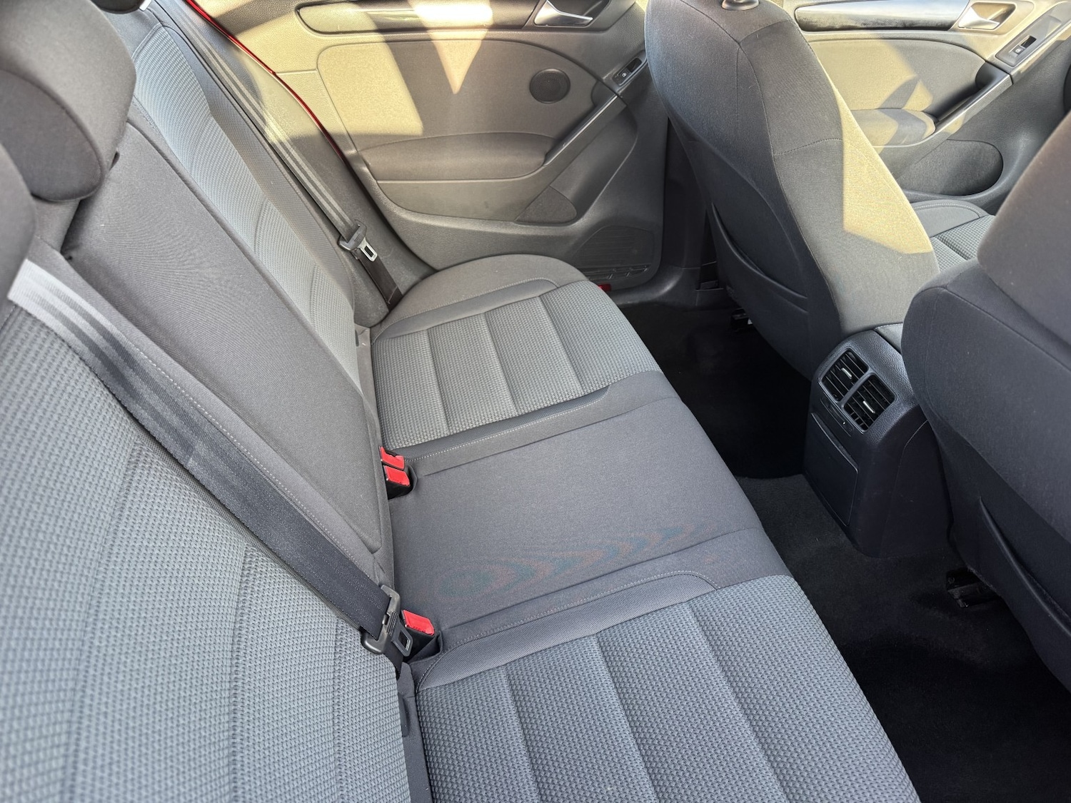 Used Volkswagen Golf 2011 for sale - 77045380: Photo 24