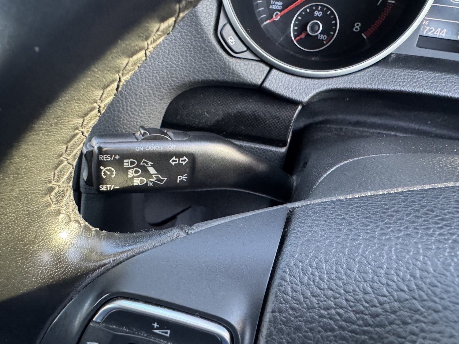 Used Volkswagen Golf 2011 for sale - 77045380: Photo 25