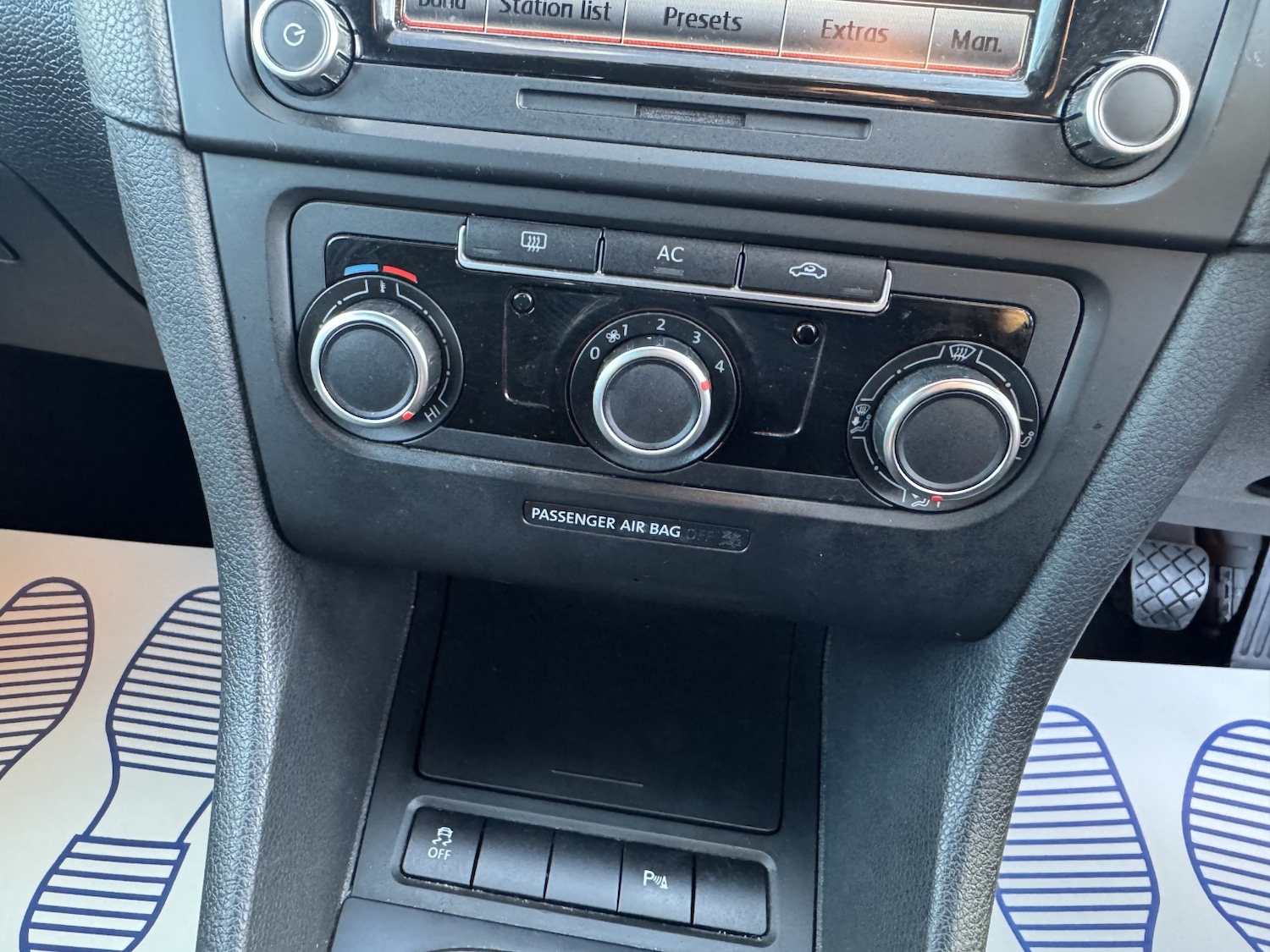 Used Volkswagen Golf 2011 for sale - 77045380: Photo 38