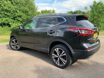Used Nissan Qashqai 2017 for sale - 75505041: Photo