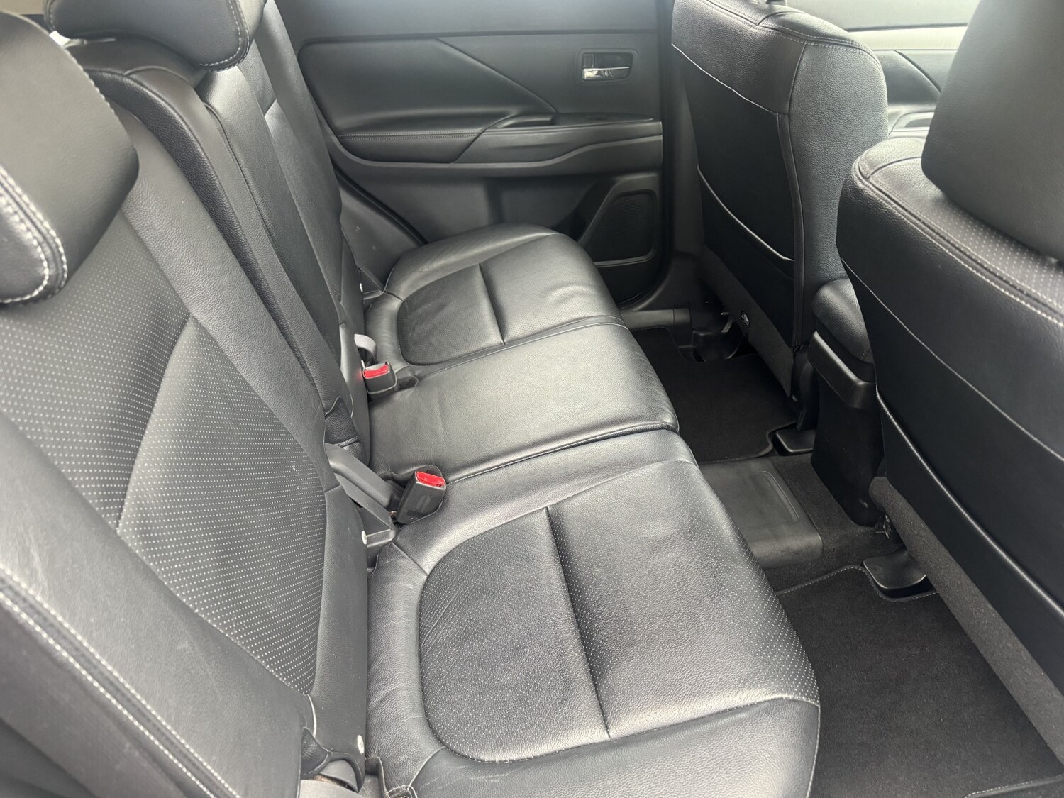 Used Mitsubishi Outlander 2014 for sale - 76762136: Photo 24