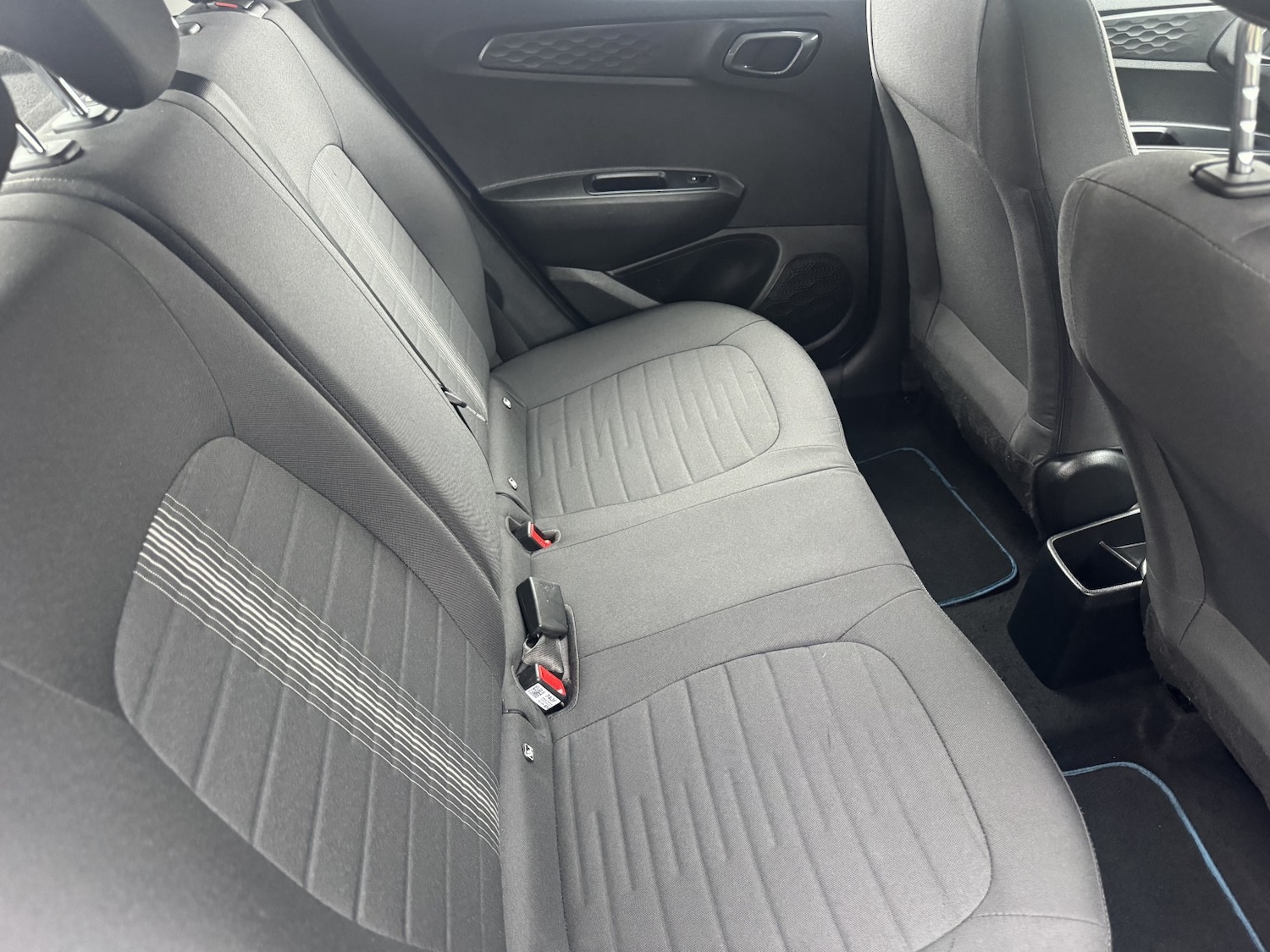 Used Hyundai i10 2021 for sale - 76877609: Photo 31