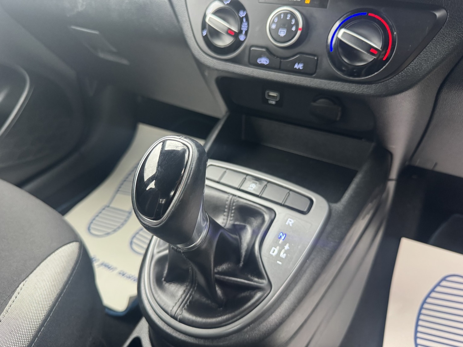 Used Hyundai i10 2021 for sale - 76877609: Photo 42