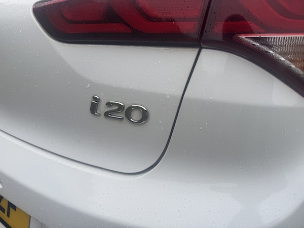 Used Hyundai i20 2017 for sale - 76205648: Photo 12