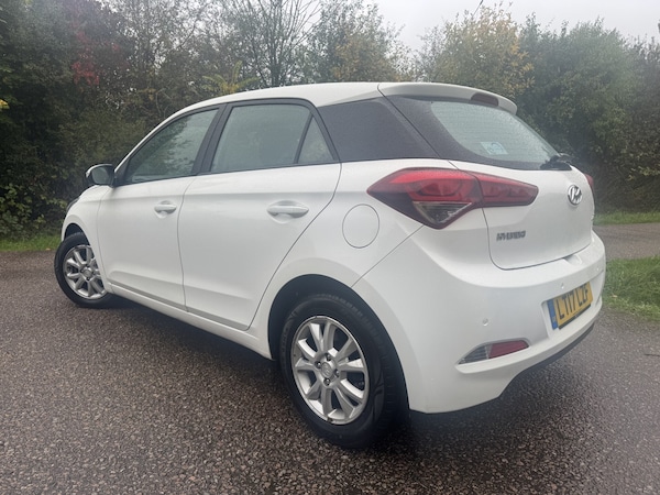 Used Hyundai i20 2017 for sale - 76205648: Photo 20