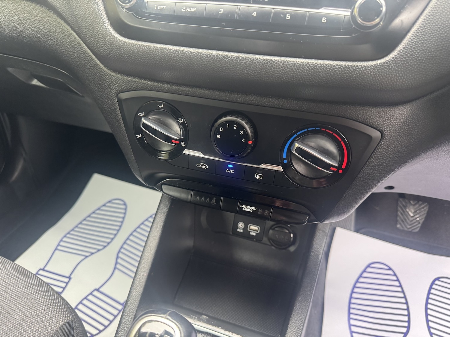 Used Hyundai i20 2017 for sale - 76205648: Photo 29