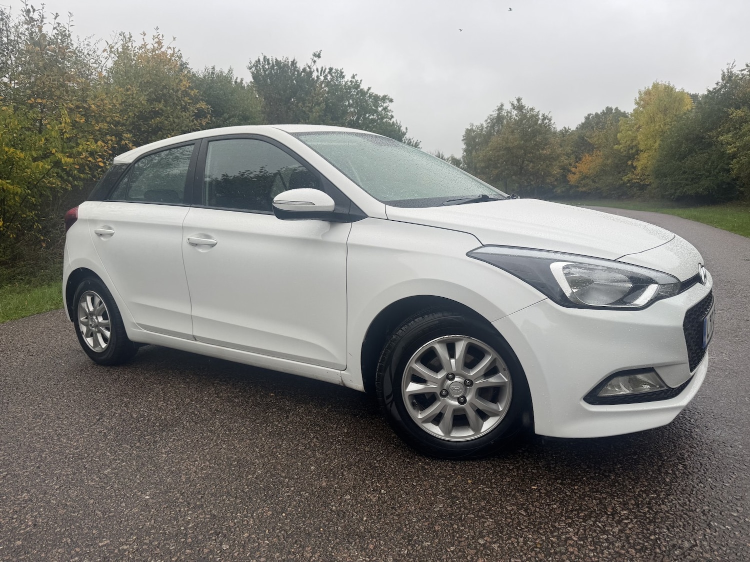 Used Hyundai i20 2017 for sale - 76205648: Photo 3